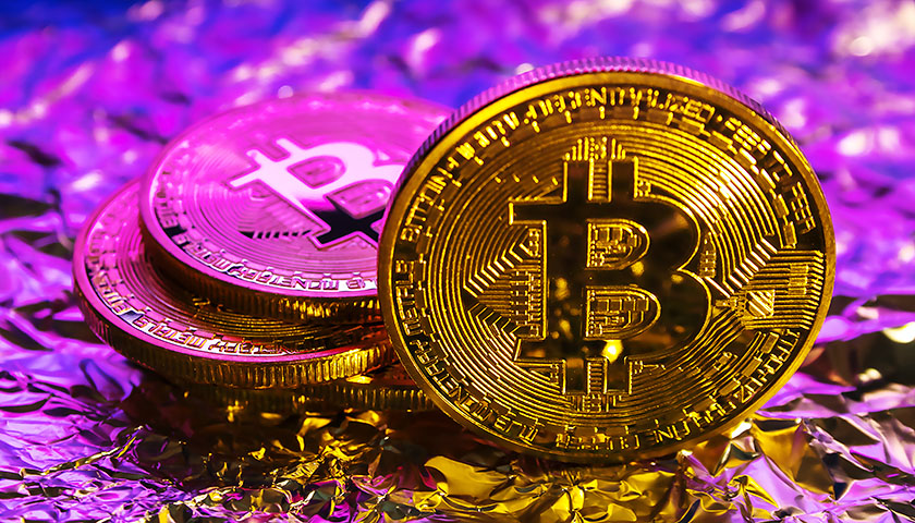 CryptoQuant：比特币网络活跃度跌至15年新低或预示市场风暴将至