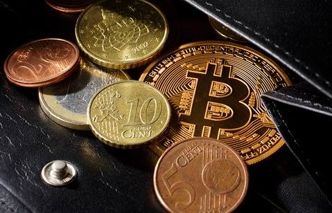 加密货币熊市重现：一个月抹去全年涨幅总市值较高点暴跌20%